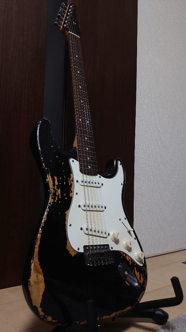 値下げ交渉可】Fender系ストラトキャスター【レリック加工】 - メルカリ