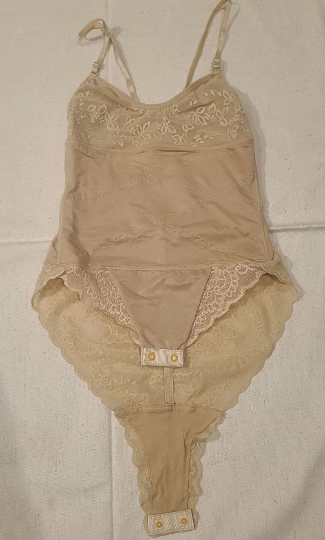 Mサイズ 【ODILIA】スナップ付 バレエ ボディーサポートファンデーション