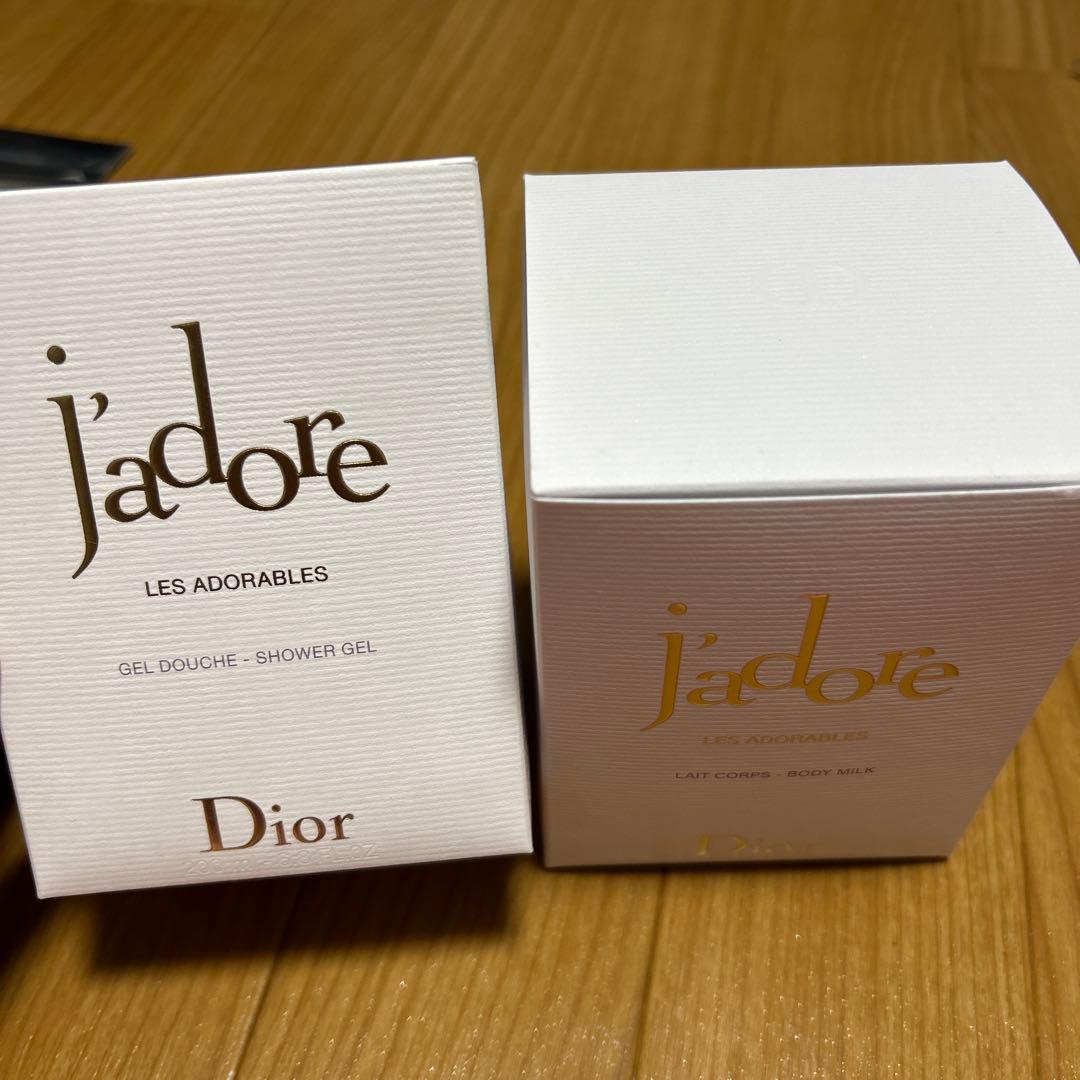 Dior j'adore シャワージェル & ボディミルク