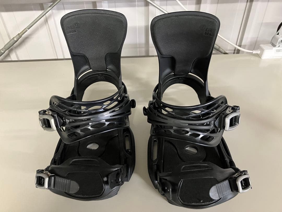 スノーボード Burton Cartel EST 23-24