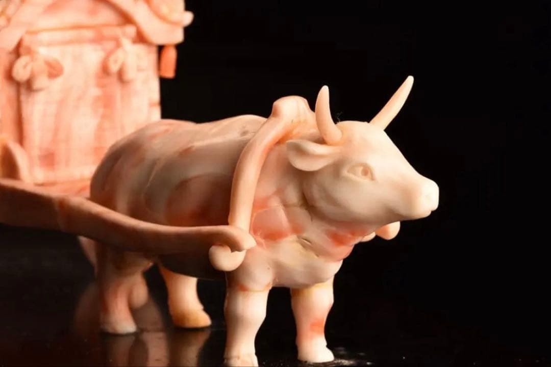 本珊瑚　珊瑚置物　珊瑚彫刻　宝石珊瑚　コ－ラル　牛引き御所車珊瑚宝飾作家山上卓山