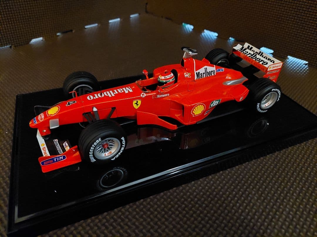 ホットウィール　1/18 フェラーリF399 エディ・アーバイン マルボロロゴ