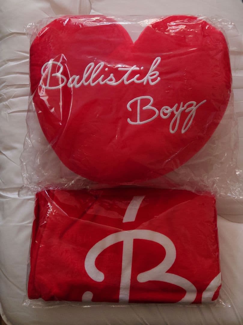 BALLISTIK BOYZ クッション ブランケット ２点 楽天市場】クッションブランケット 2WAY ひざ掛け 大判ブランケット