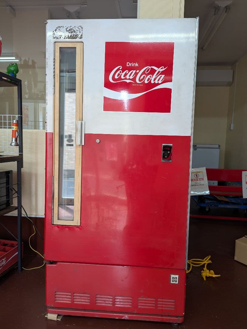 コカ・コーラ　レトロ冷蔵庫　業務用　実働Coca-Cola【スヌーピー】