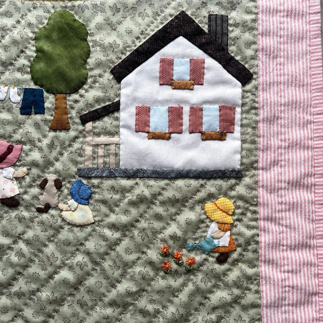 パッチワークタペストリー スーちゃん キルト - メルカリ