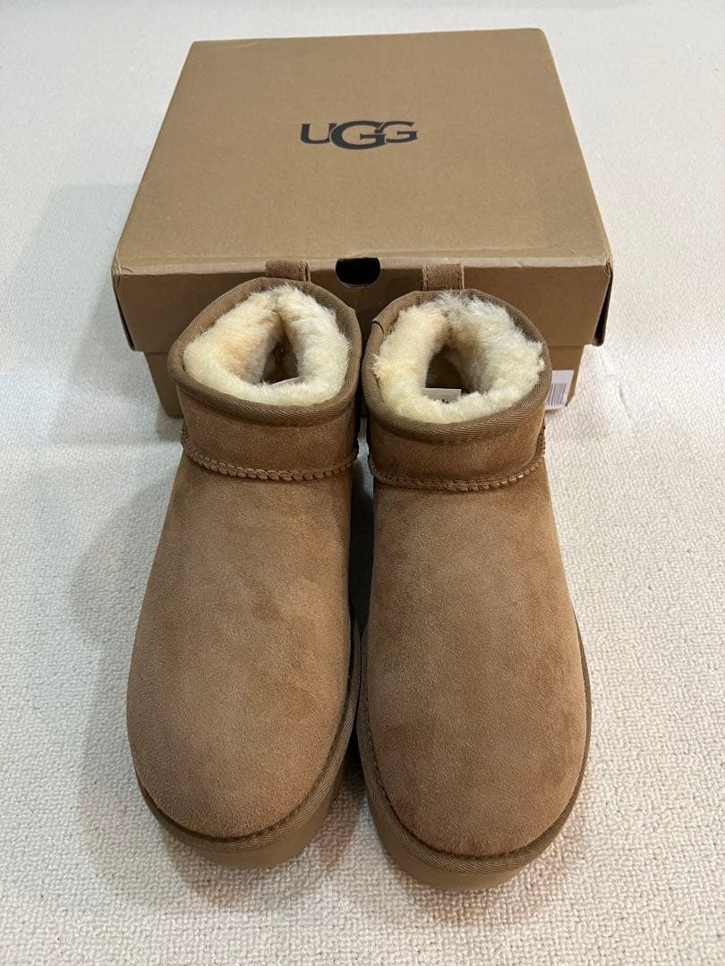 UGGクラシック ウルトラミニ プラットフォーム 厚底 24cm