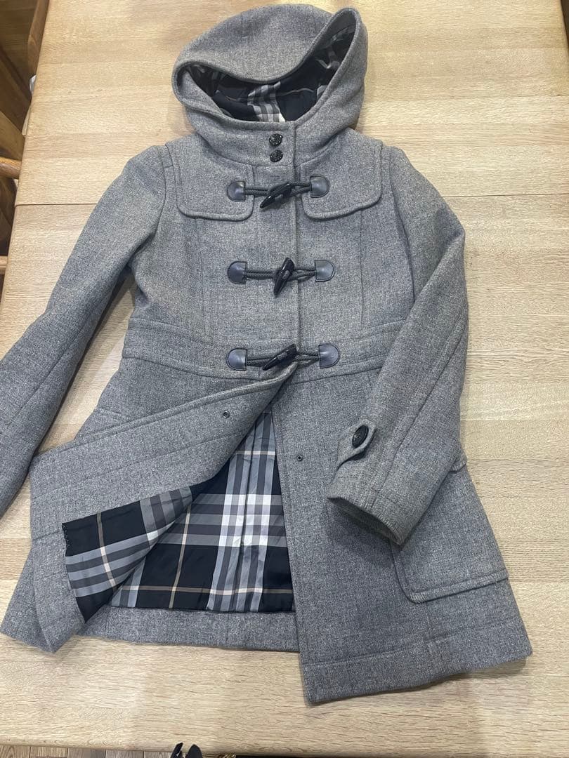 バーバリーブルーレーベル　ダッフルコート グレー　アンゴラ素材　サイズ38