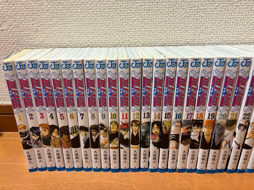 BLEACH全巻セット＋小説等おまけ付き - メルカリ