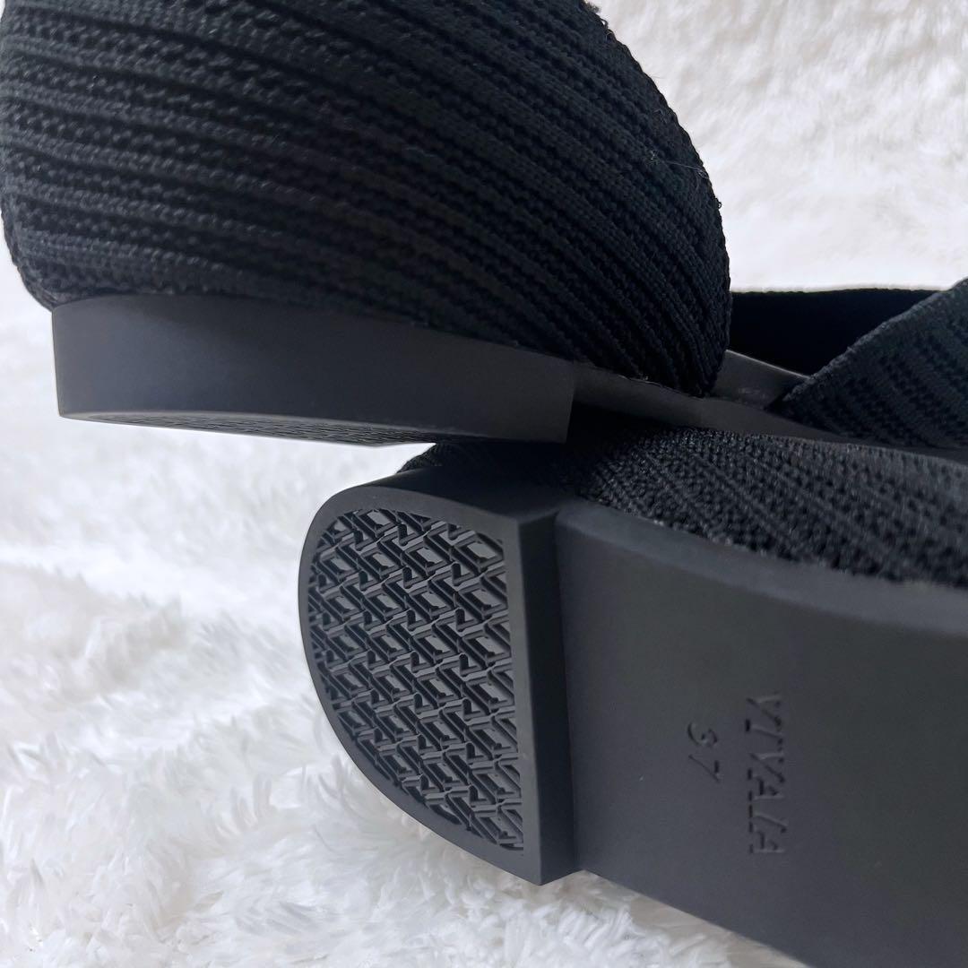 VIVAIAポインテッドトゥVカットフラットシューズ　37(23.5cm)