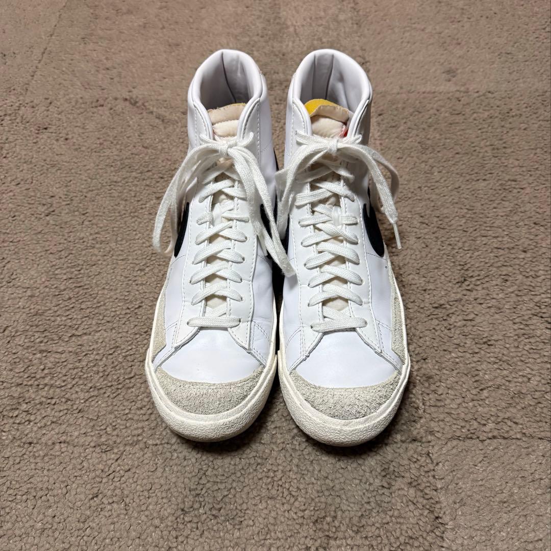 NIKE BLAZER ナイキ　ブレーザ　ハイカット