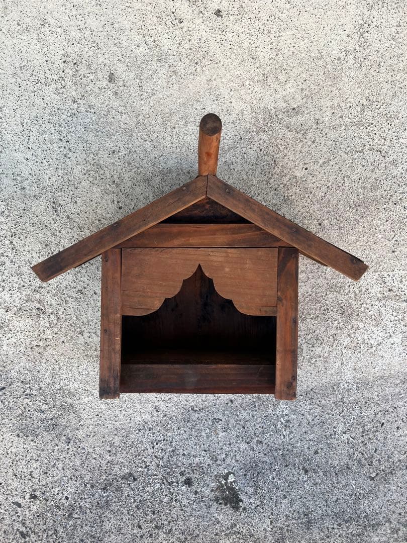 厨子 神棚 木製 時代物 民間信仰 神道 呪物 古物 古道具 古美術 骨董 民藝 坐像菩薩坐蔵 厨子 小仏 仏像 時代仏 骨董 仏教美術 古仏 木