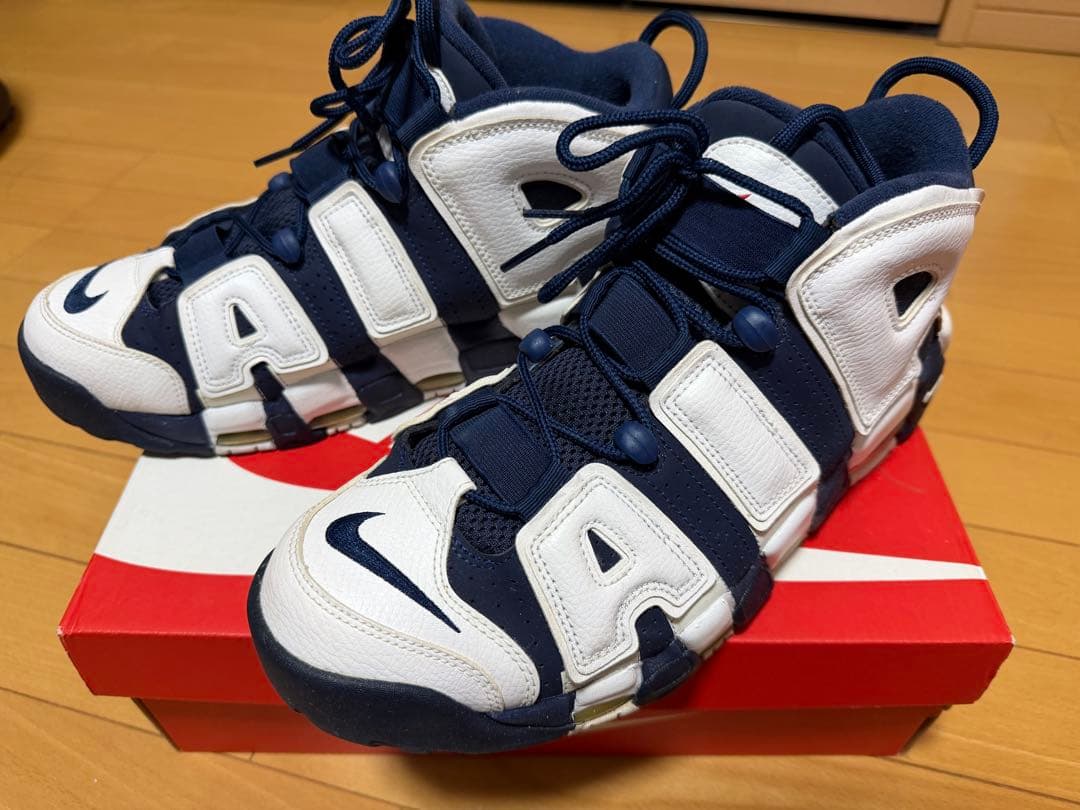 Nike Air More Uptempo ホワイト/ネイビー