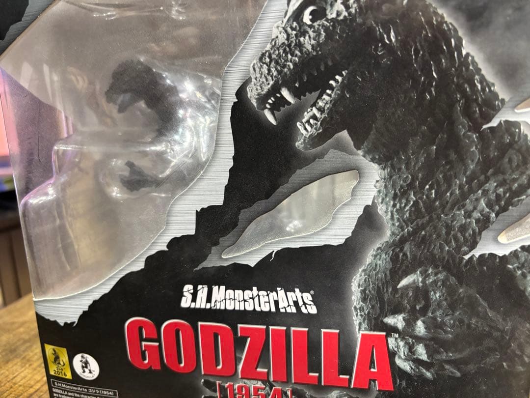 S.H.MonsterArts ゴジラ 1954 フィギュア