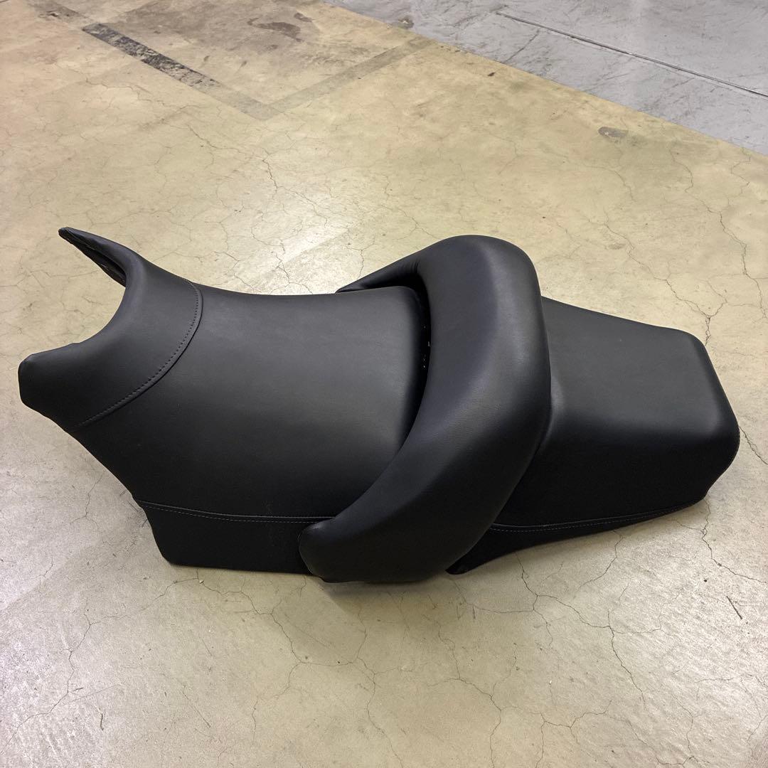 VMAX 純正シート　表皮張替え済み　前後セット　V-MAX