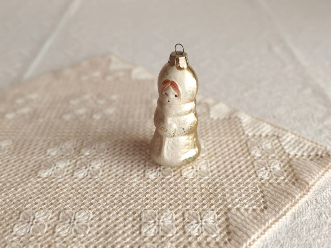チョコメルさま】old ornament ୨୧ * 雪国の女の子 オーナメント