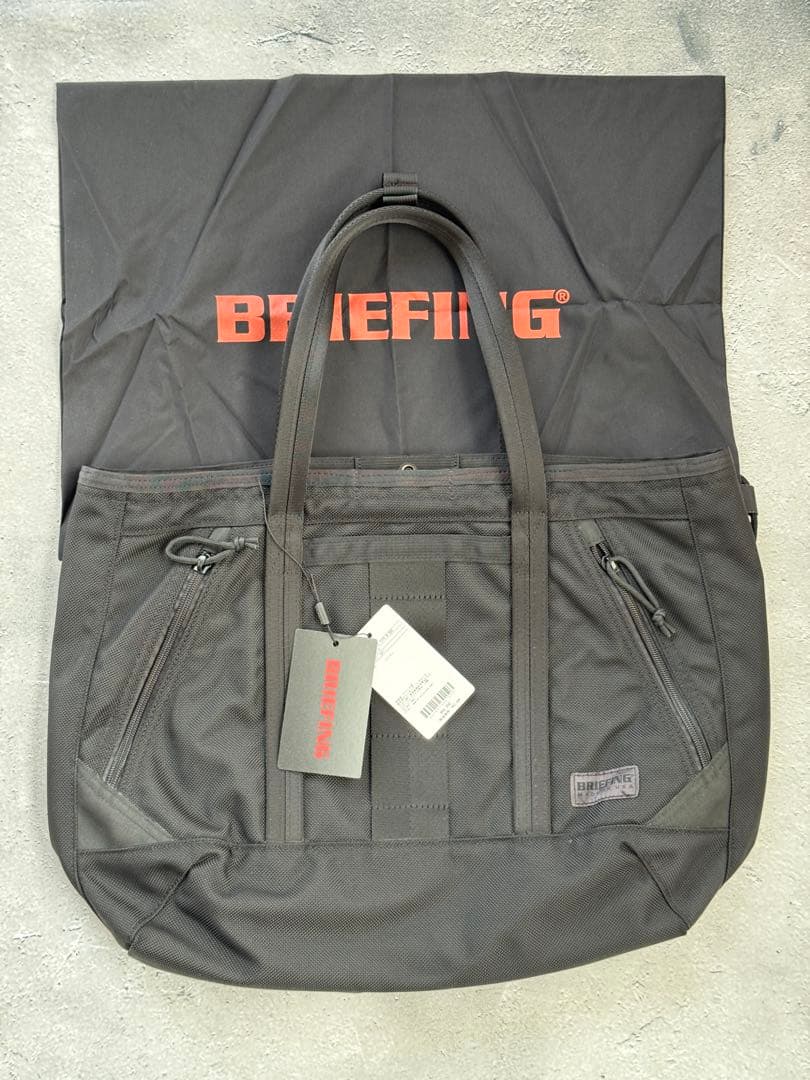 美品ブリーフィング　DELTA MASTER TOTE M SQD ブラック BRIEFING（ブリーフィング） デルタ マスター トート M SQD BRA231T39