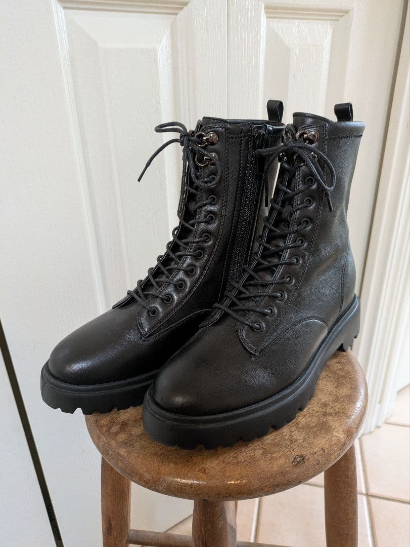 マッキントッシュ フィロソフィー ブラックワークブーツ