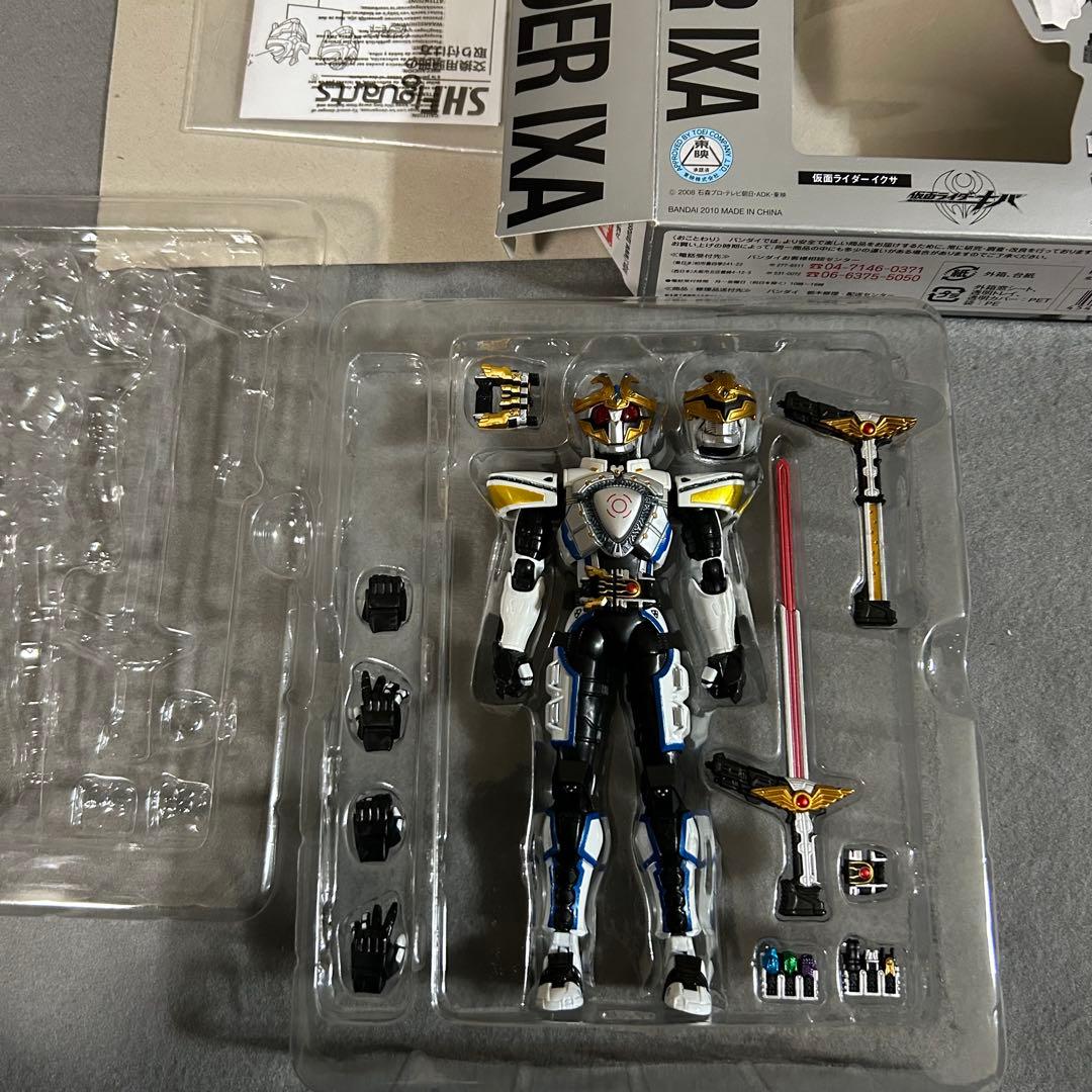 S.H.Figuarts 仮面ライダーイクサ&ライジングイクサ　セット