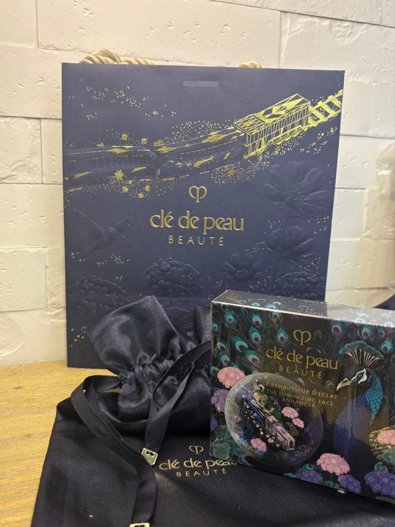 クレ・ド・ポー ボーテ ル・レオスールデクラ #111スペシャルカラーアイテム