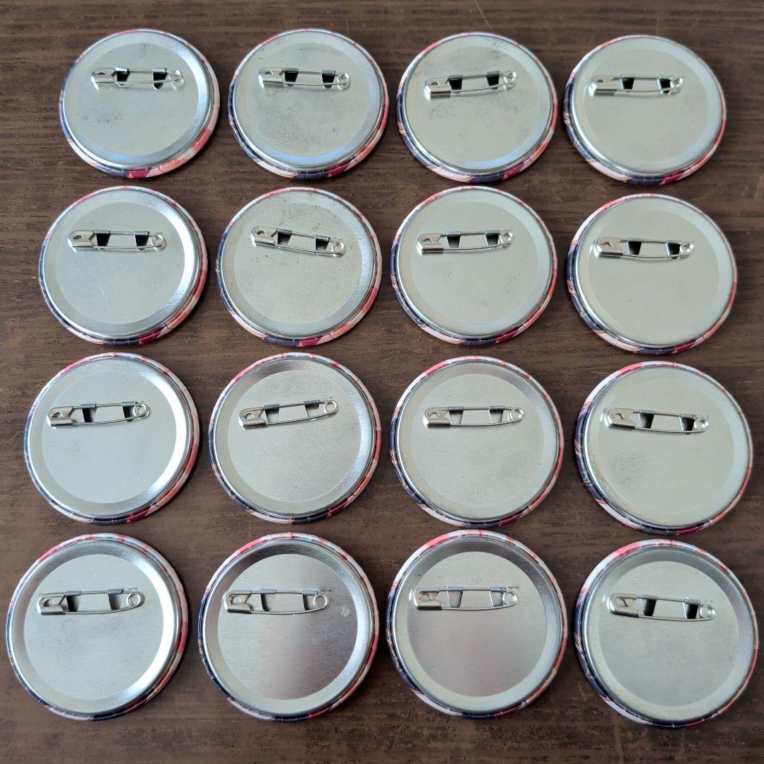 すとぷり】STPR 莉犬 缶バッジ 16個まとめ売り - メルカリ