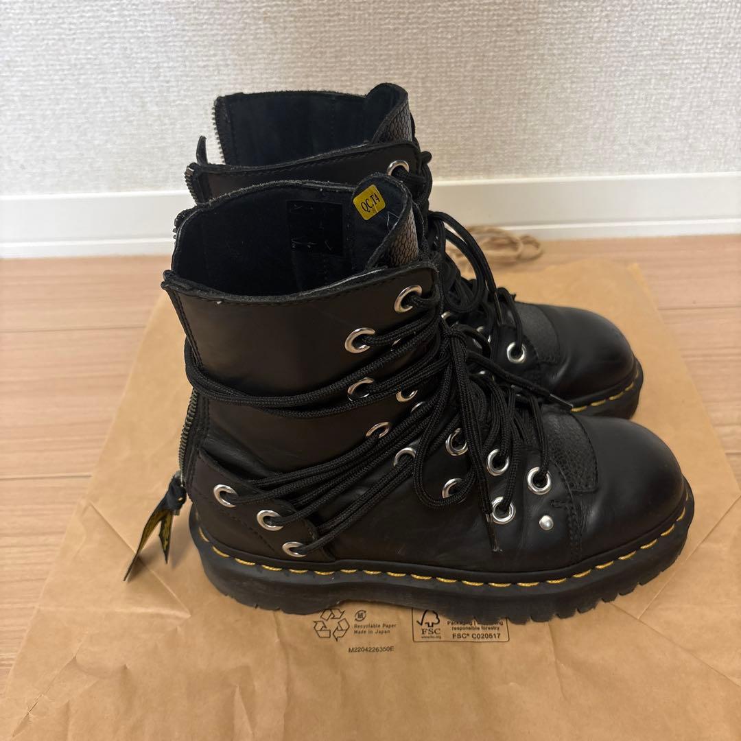 ドクターマーチン　ダリア　UK4