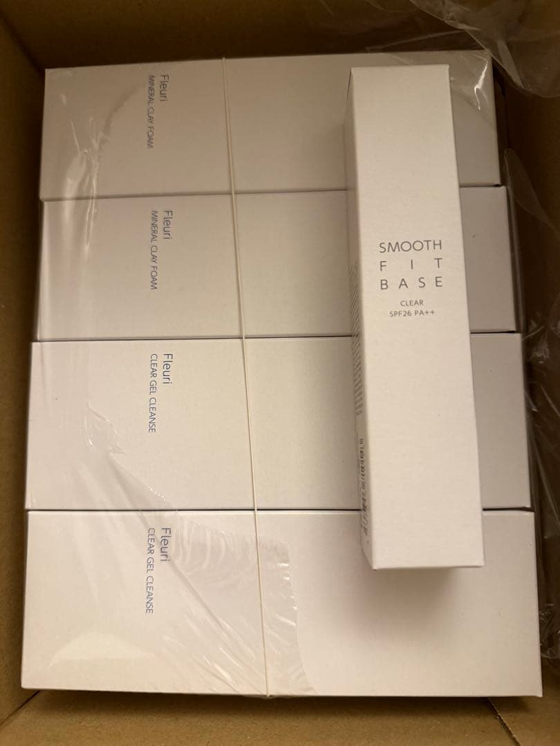 フルリ　クリアゲルクレンズ　ミネラルクレイフォーム　UVプロテクト