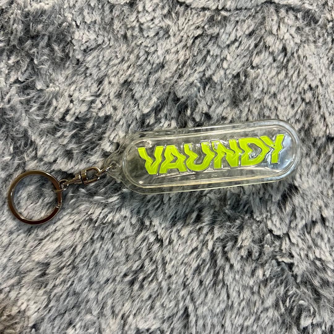 Vaundy 武道館限定カラータオル 深呼吸 キーホルダー付 - メルカリ