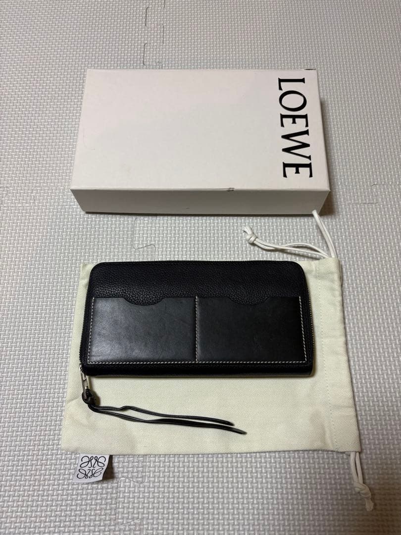 Loewe 長財布
