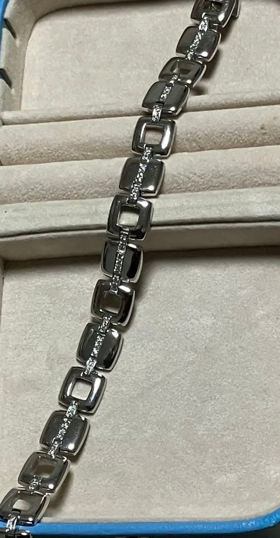 18K WG ダイヤ付きブレスレット