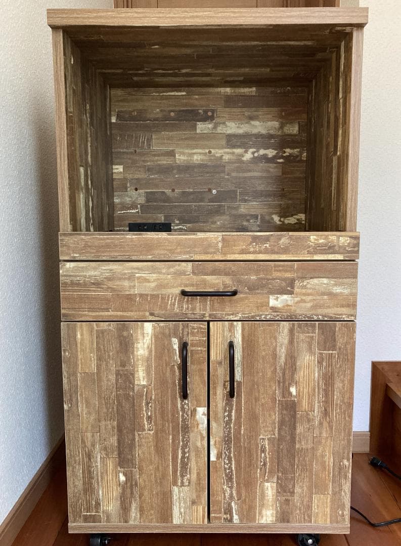 ★送料無料　レンジラック（コンセント・キャスター付）【訳あり】