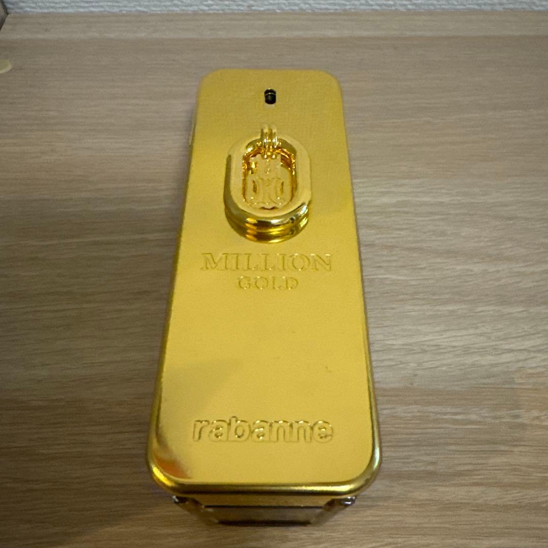 One million gold 香水