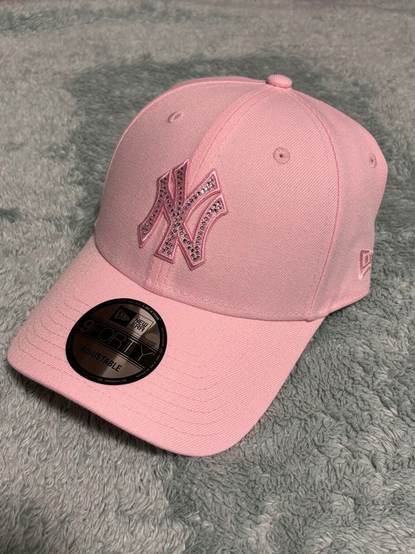 New Era 9FORTY ラインストーン ピンク NYキャップ