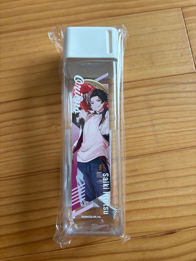 にじさんじ 佐伯イッテツ 海の家 くじ スクエアボトル 缶バッジ - メルカリ