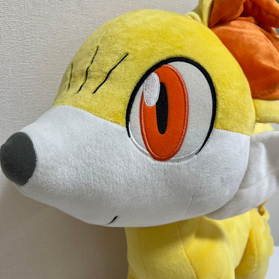 ポケモン フォッコ 等身大ぬいぐるみ - メルカリ