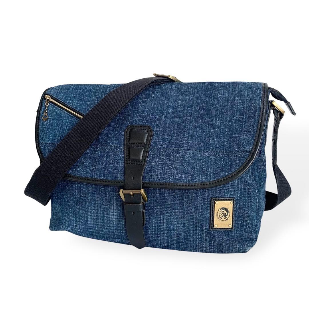 美品　ディーゼル　インディゴ　メッセンジャーバッグ　メンズ　レディース