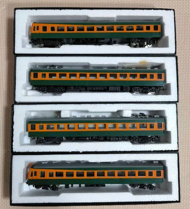 エンドウ HOゲージ 80系直流電車　クハ　モハ　4両セット