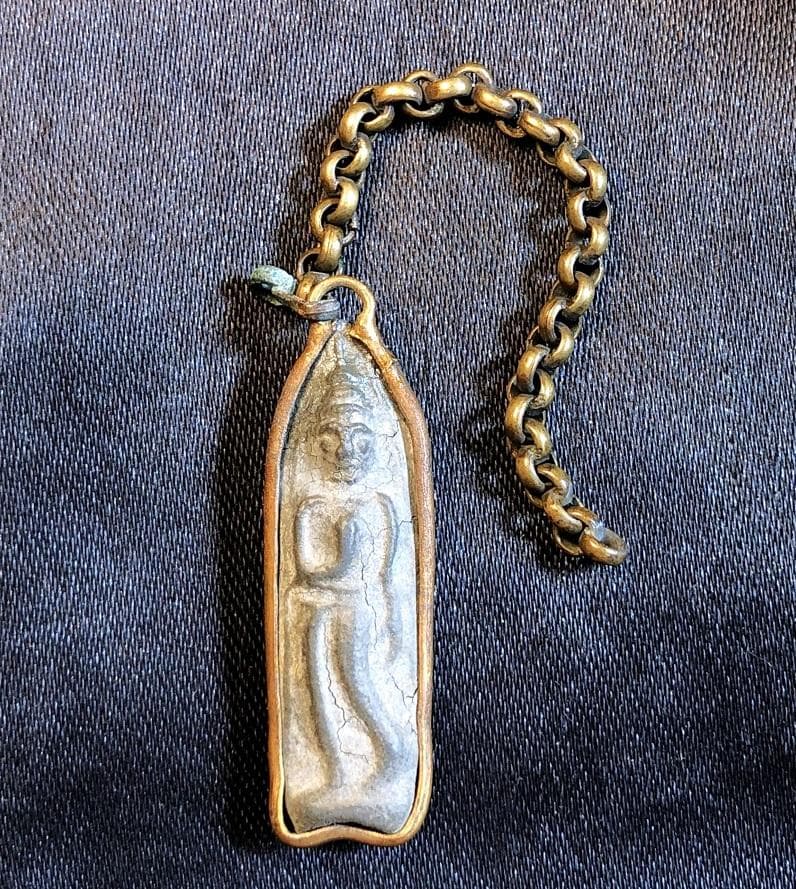 【 プラ・リーラ（遊行仏）】 พระลีลา　石仏/携行仏/スコタイ朝