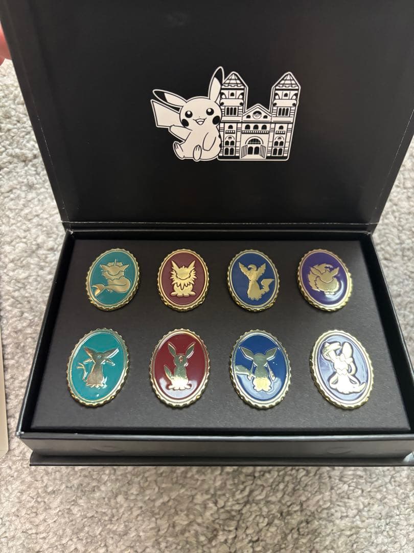 ポケモン ロンドン自然史博物館 イーブイ ピンバッジ セット - メルカリ