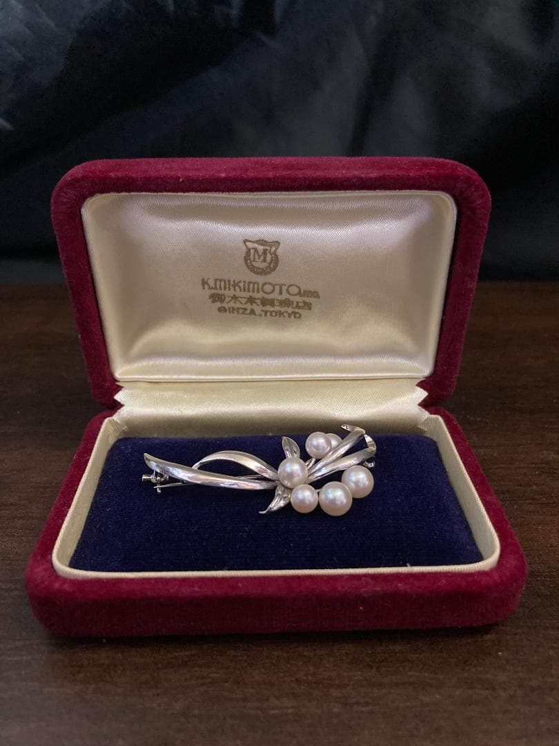 美品 ミキモト パール 真珠 6珠 アコヤ シルバー ブローチ 皇室御用達