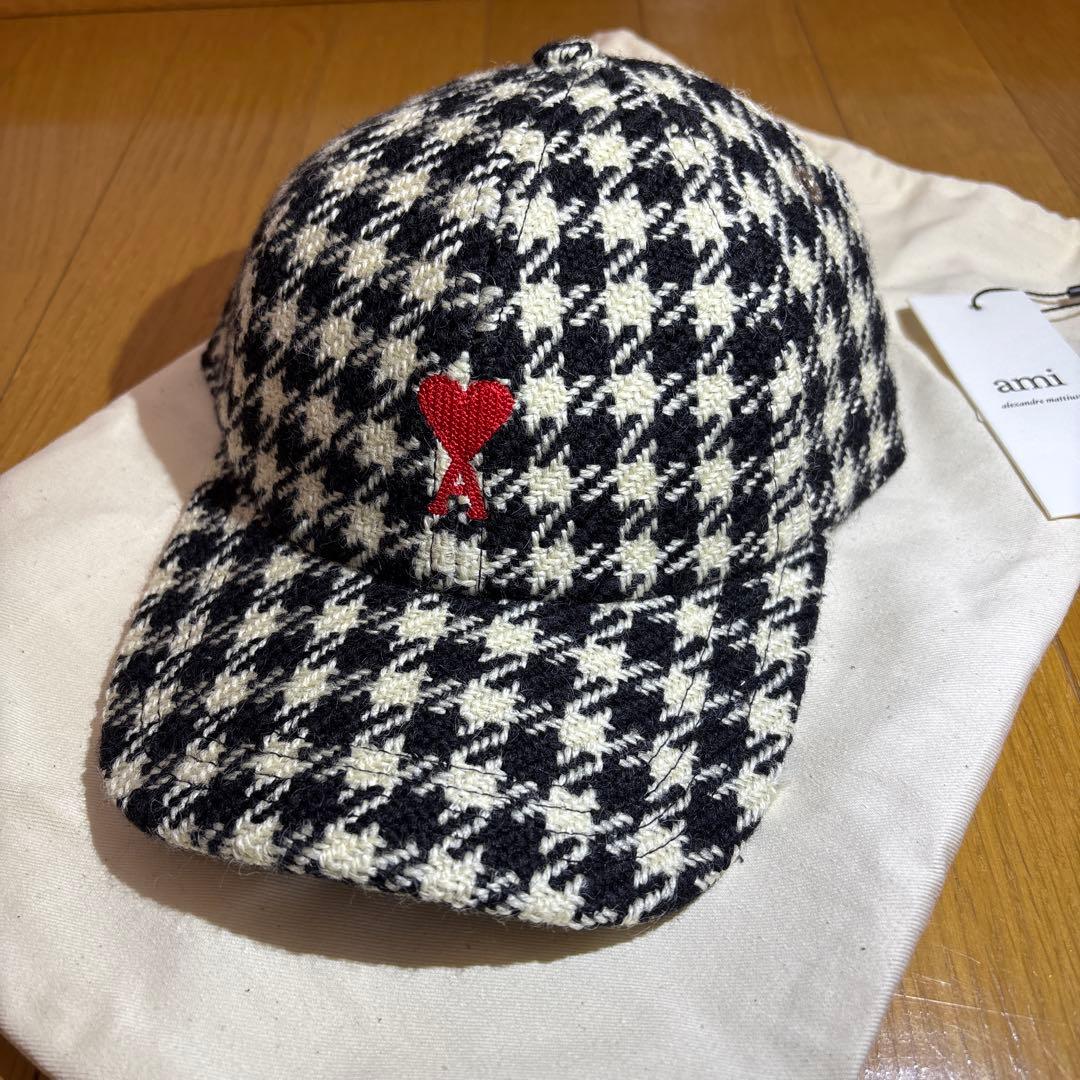 新品 AMI Paris ハウンドトゥース柄 キャップ 帽子 正規品 タグ付き 楽天市場】アミ パリス キャップ 帽子 エンブロイダリー キャップ