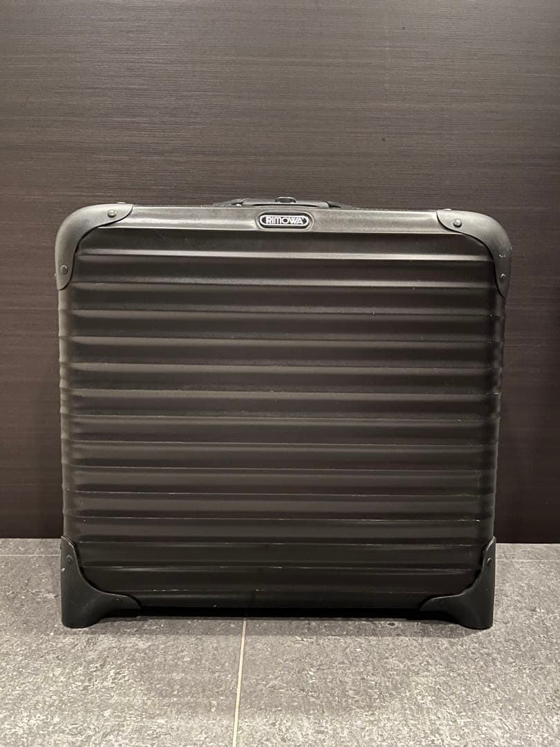 RIMOWA トパーズ 2輪 マットブラック 機内持込可能