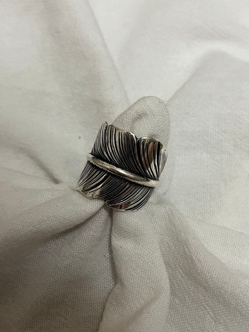 ビリーブインミラクル　リング　フェザー