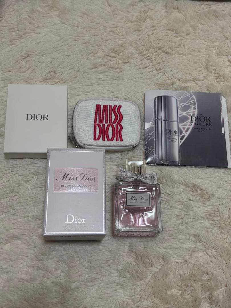 新品未使用　Dior ブルーミングブーケ100ml