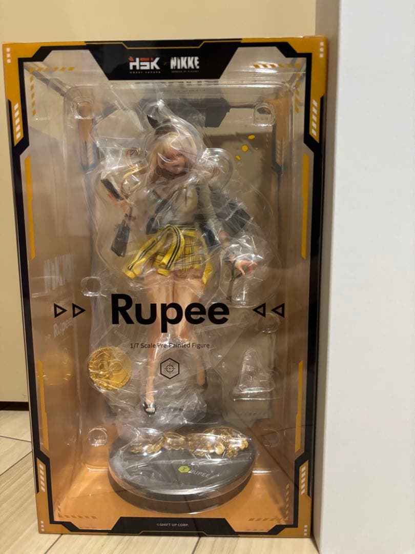 未開封　勝利の女神：NIKKE ルピー 1/7 フィギュア 特典タペストリー付