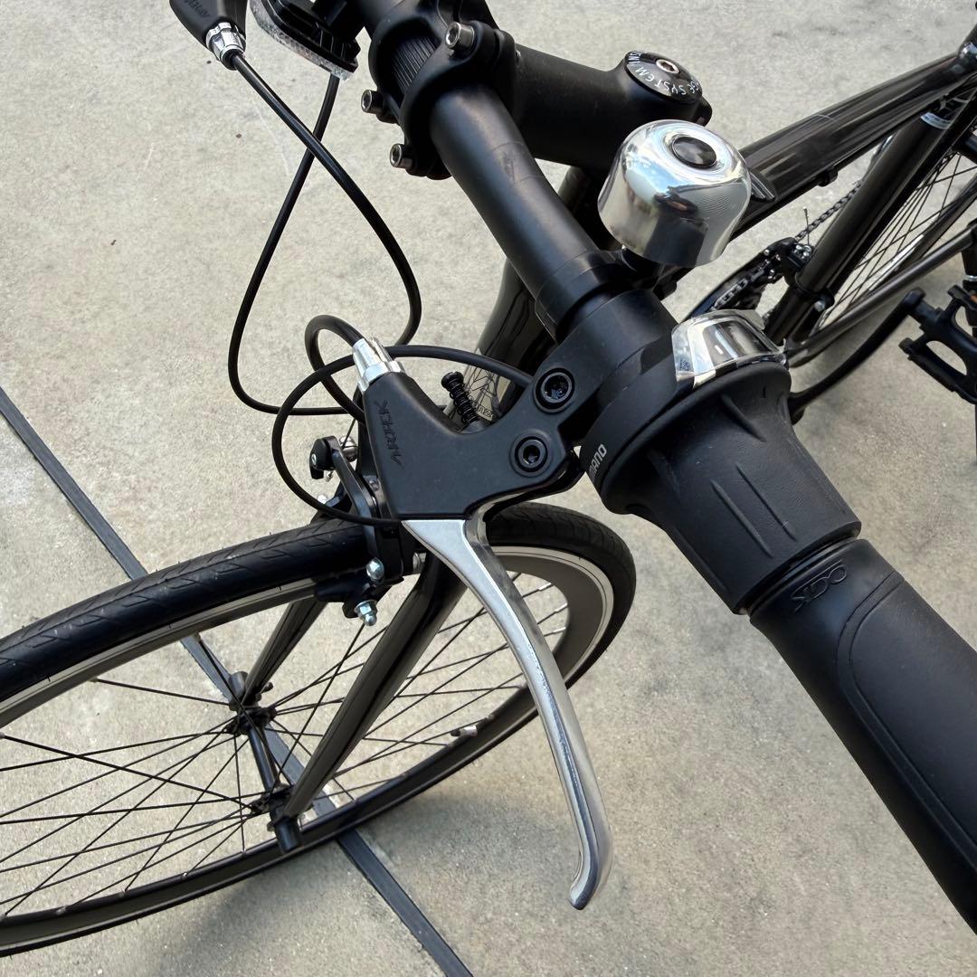 み*ー様 ほぼ新品 クロスバイク ロードバイク 自転車 700c 黒色 大阪
