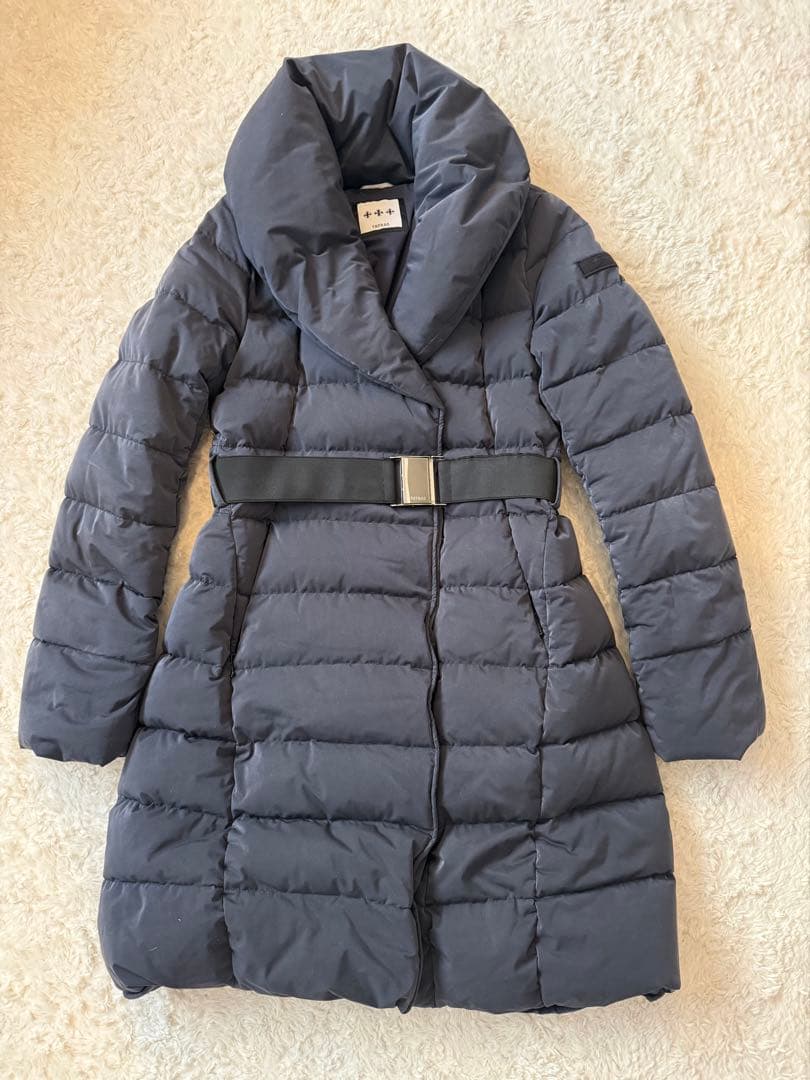 TATRAS 本物保証　調整可能ベルト付き暖かく素敵なダウンコート　最終価格！！