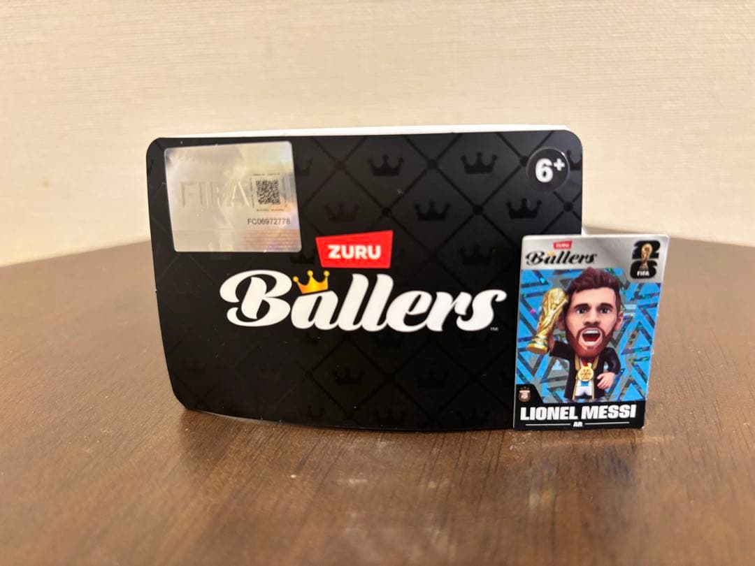 ☆スーパーレア☆リオネル・メッシ ZURU FIFA BALLERS - メルカリ
