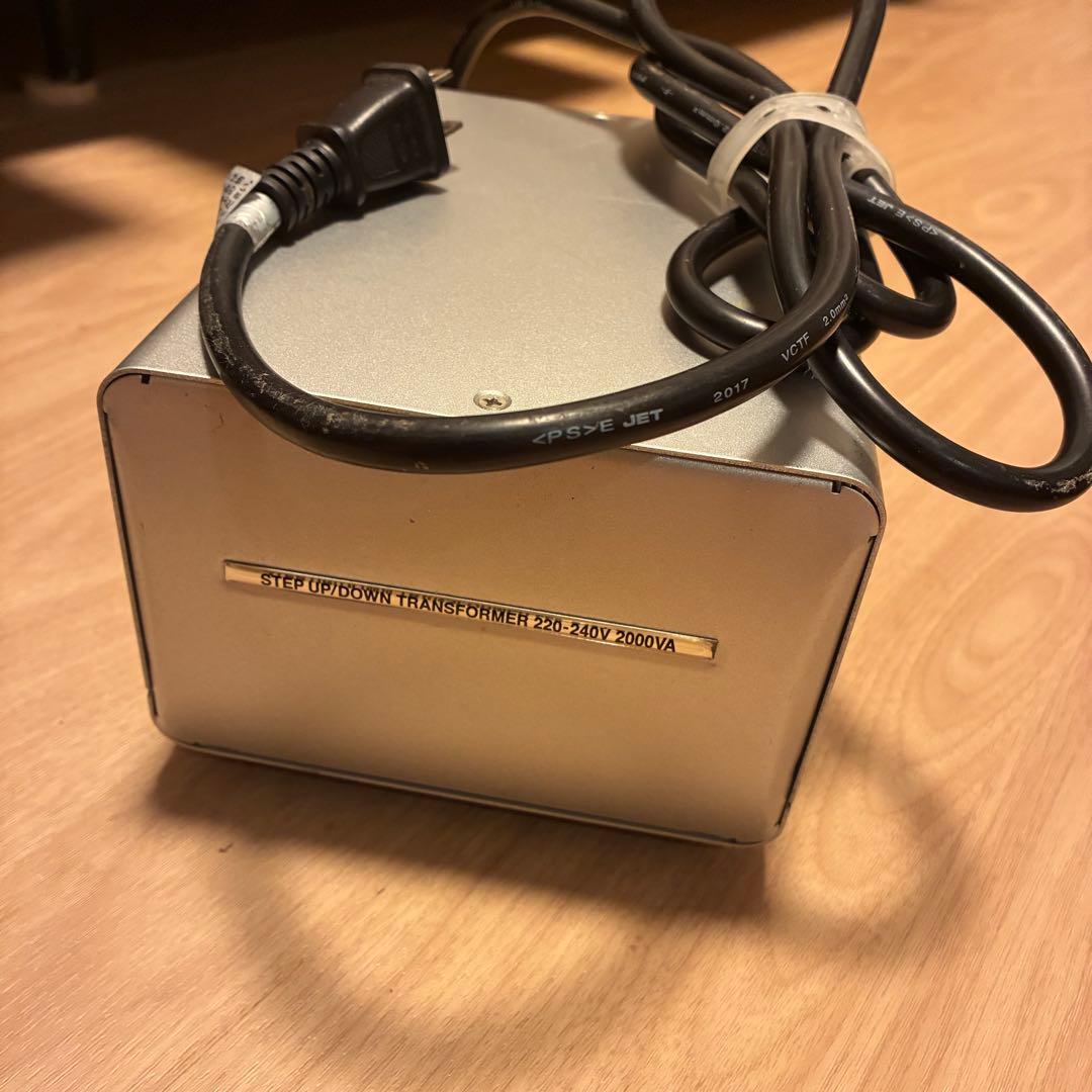 カシムラ製TI-151Cアップダウン 変圧器2000VA （2000W)