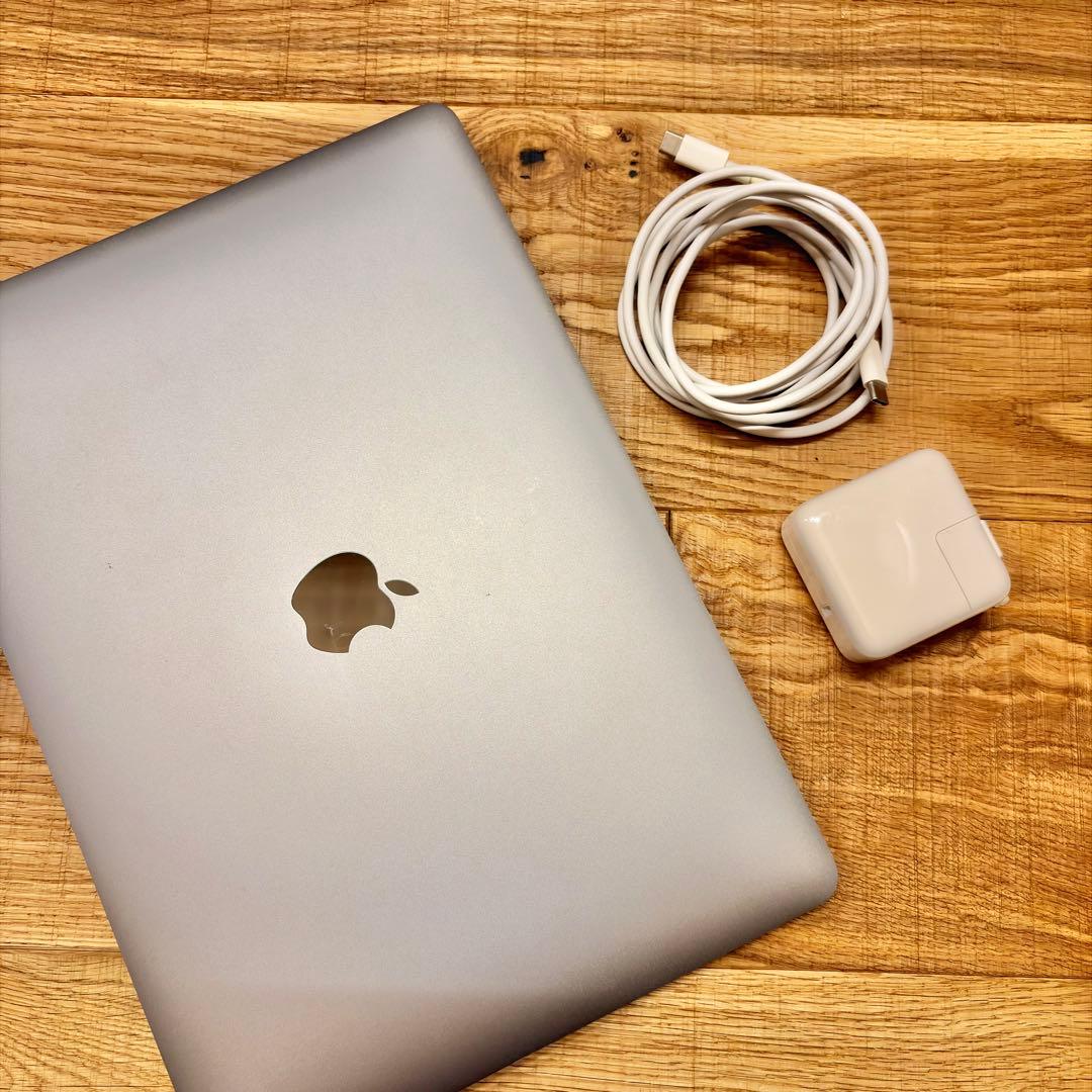 MacBook本体 MacBook Air (M1, 2020) 16GB/512GB