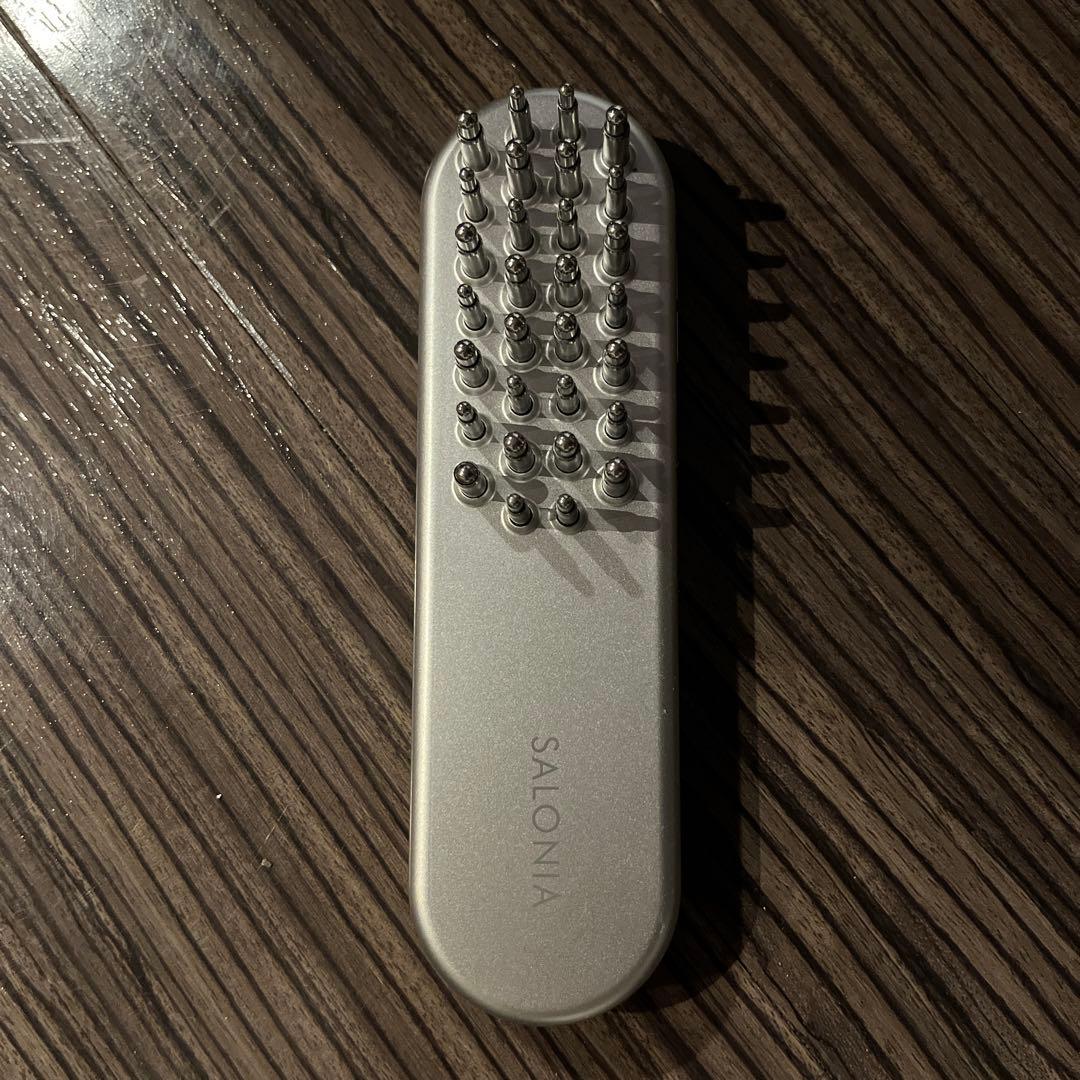 SALONIA 美顔器　リフトブラシ 箱付き　説明書なし